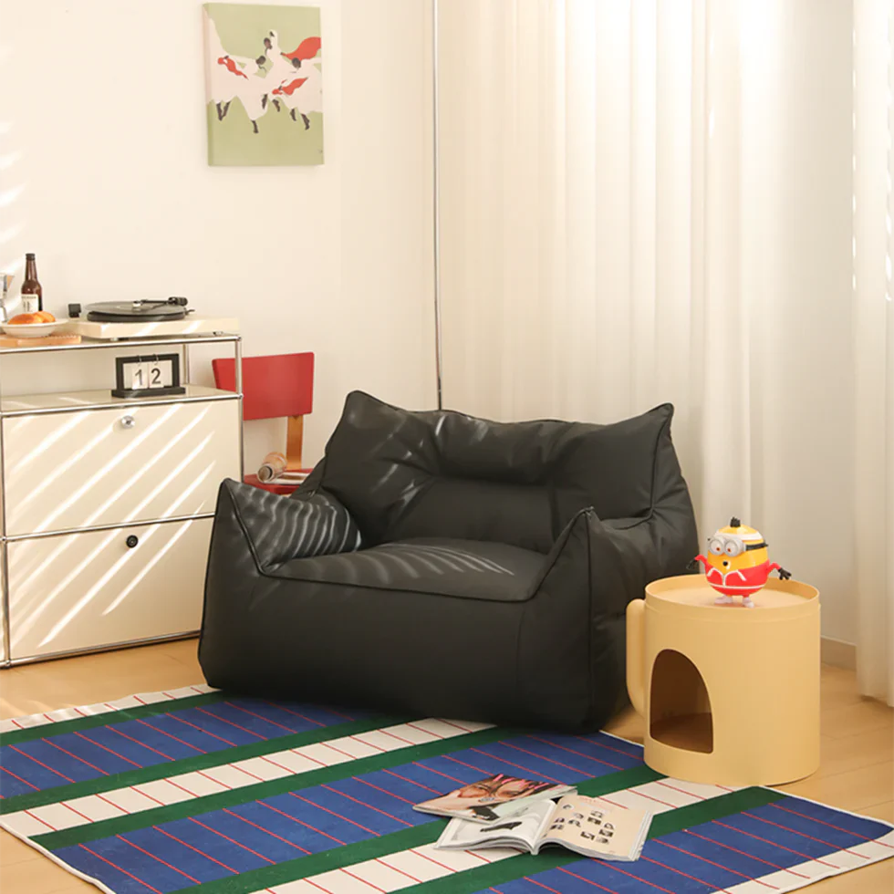 Livara Pet-Proof Leatherette Sofa - Modern Living Room, Scratch-Resistant Finish