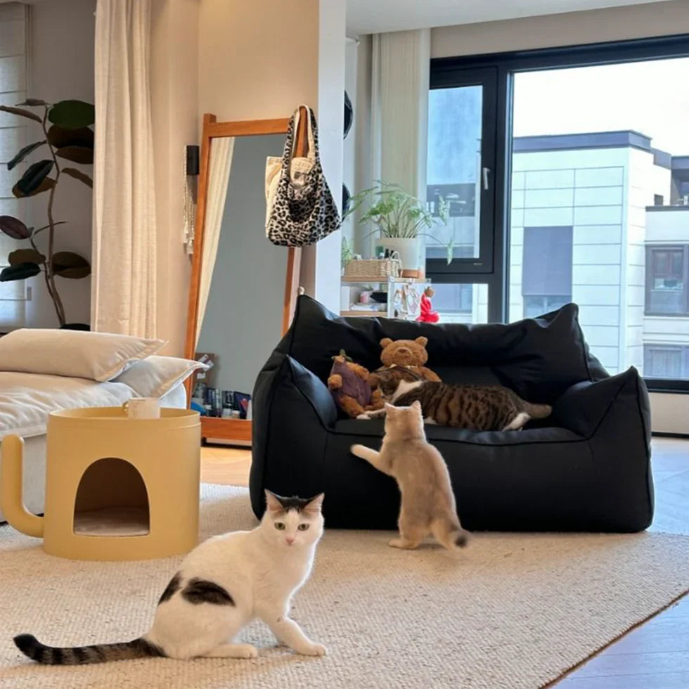 Livara Pet-Proof Leatherette Sofa - Modern Living Room, Scratch-Resistant Finish