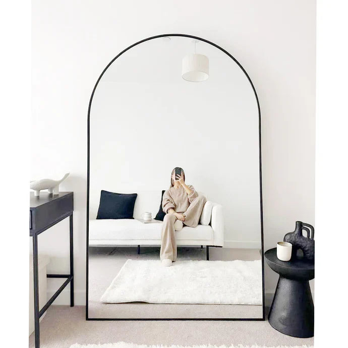 Livara Crystal Arch Wall Mirror - Modern Decor, HD Glass, Arched Frame