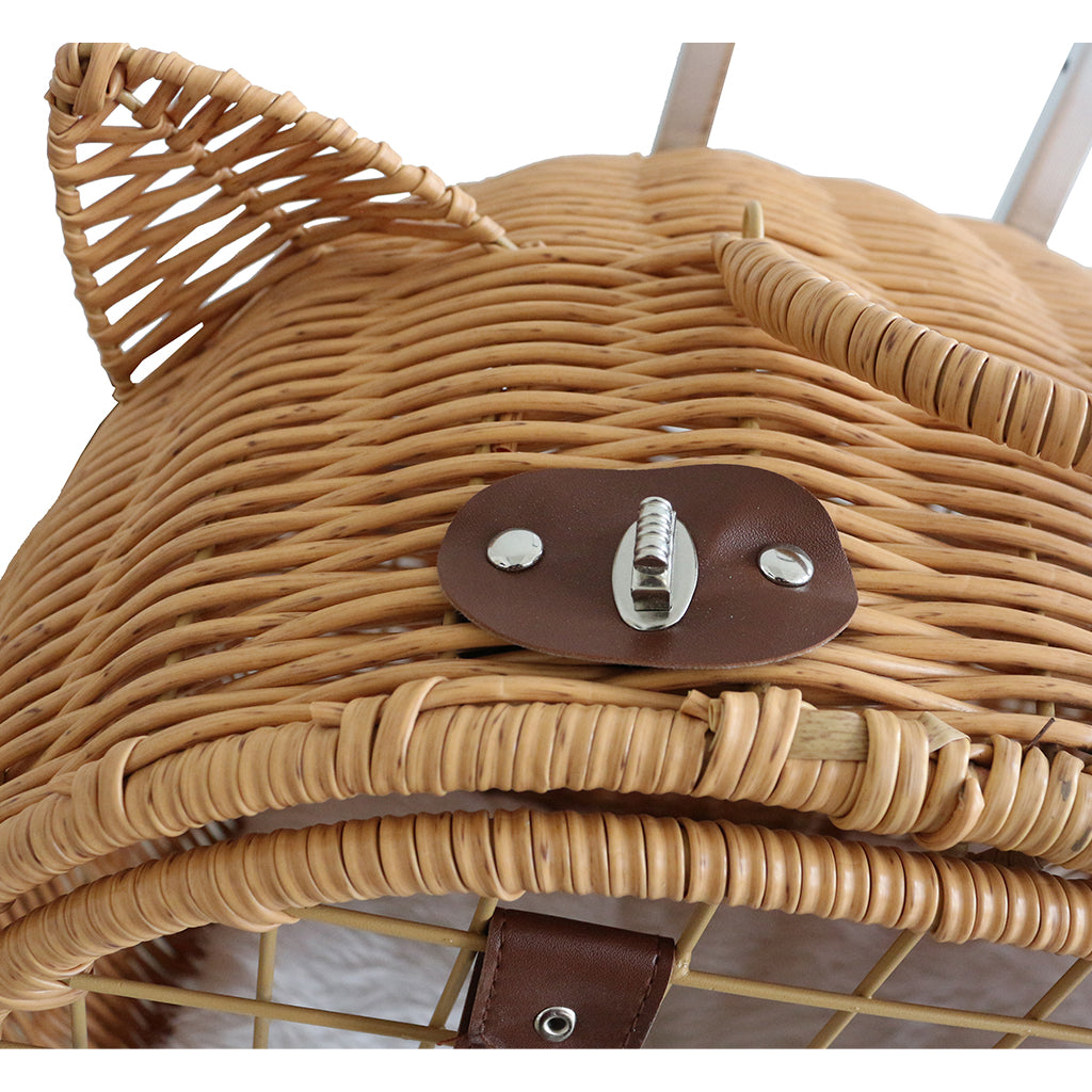Livara Wicker Cat Carrier Trolley - Travel-Ready, Wheels, Extendable Handle