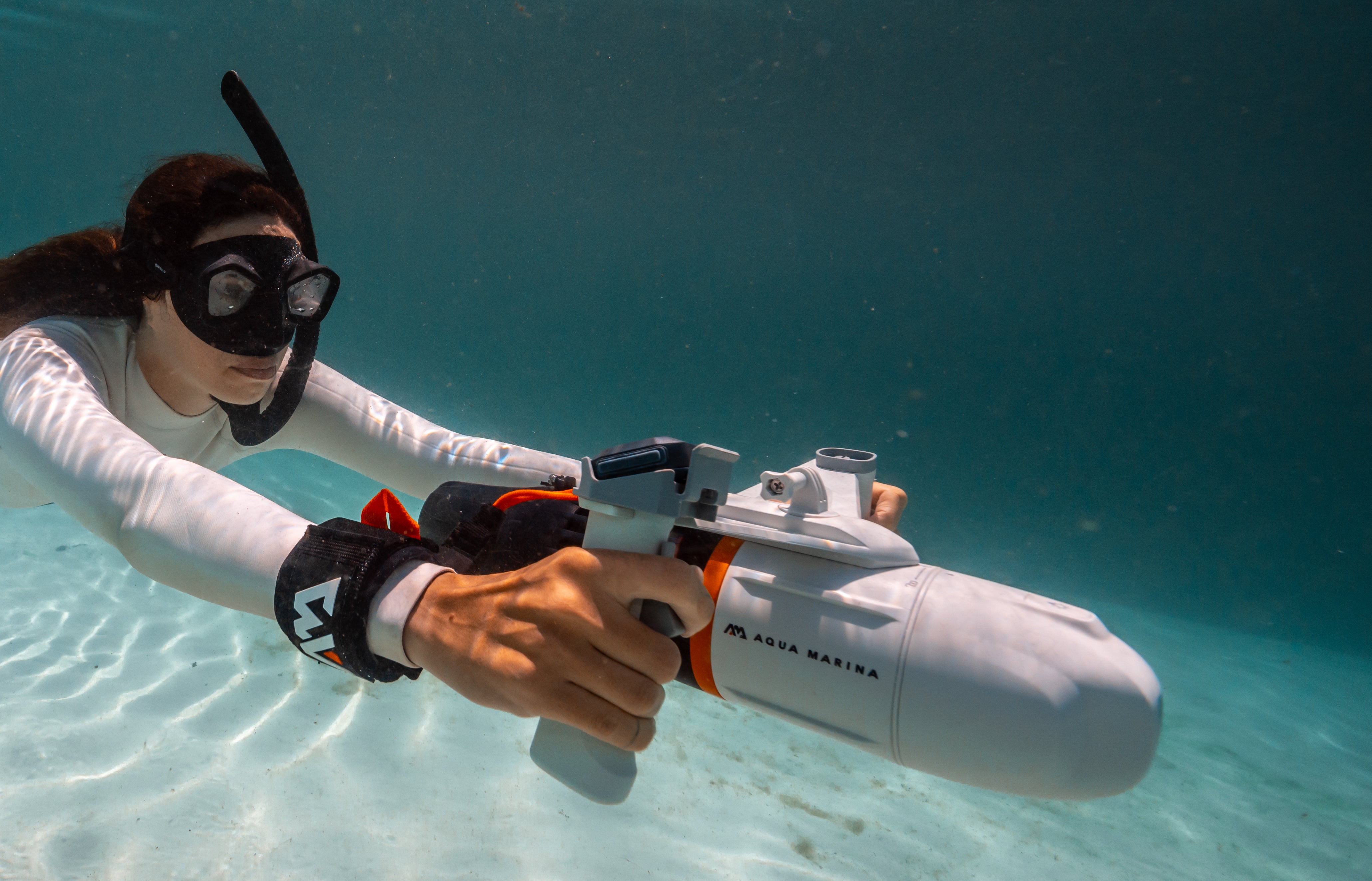 Livara Dual-Battery Underwater Jet Power Fin - Water Adventure, Compact Propulsion