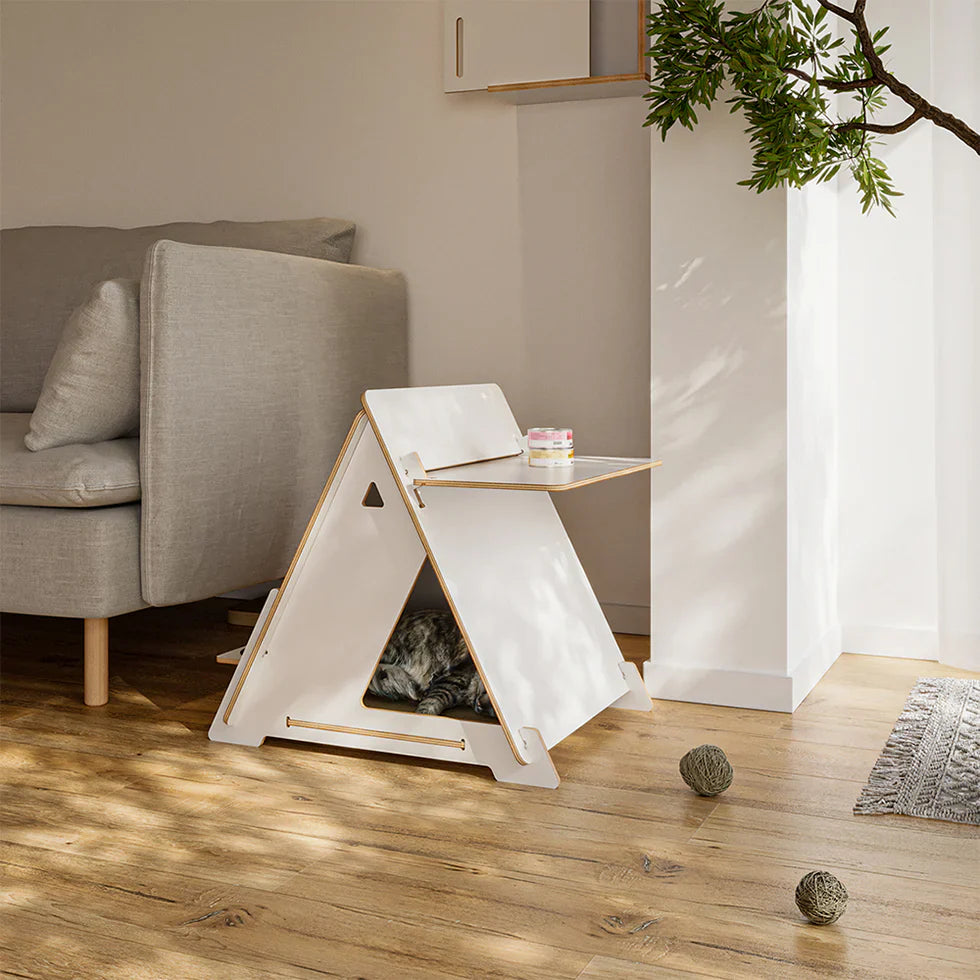 Livara Triangular Solid Wood Cat Side Table - Modern Living Room, Private Nook