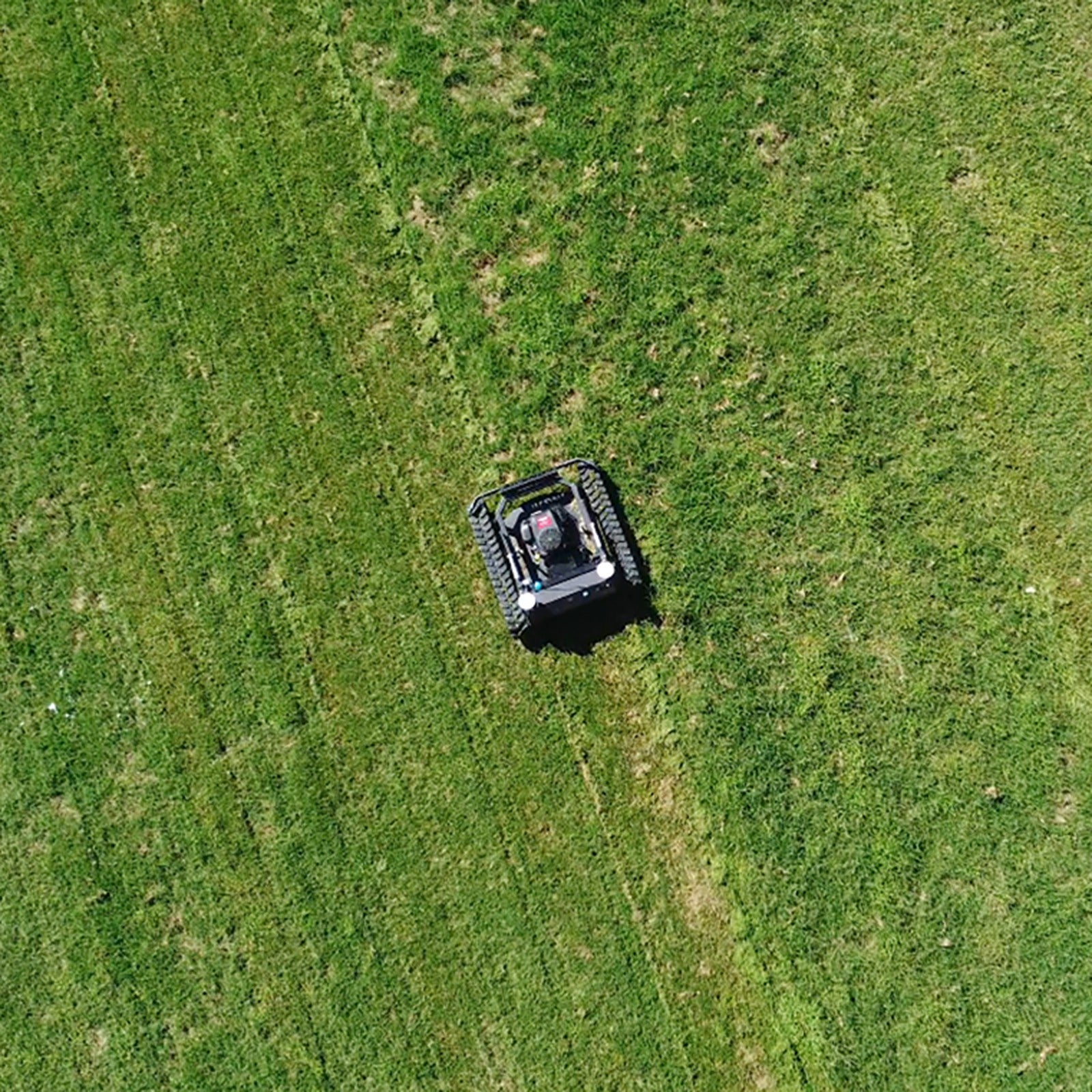 XuanNiao T1-900A tracked hybrid slope mower
